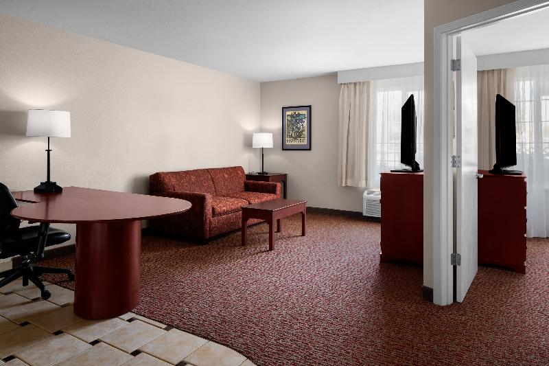 Larkspur Landing Extended Stay Suites Bellevue image