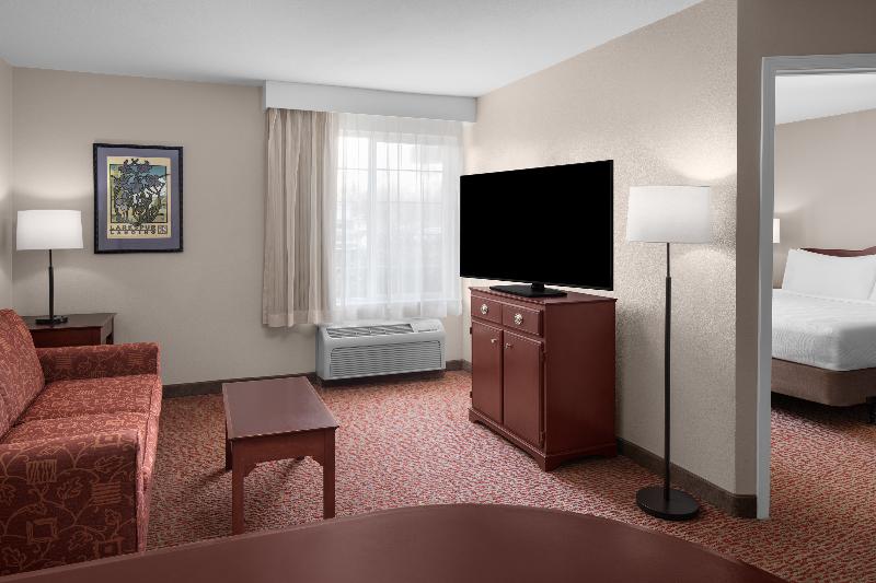 Larkspur Landing Extended Stay Suites Bellevue image