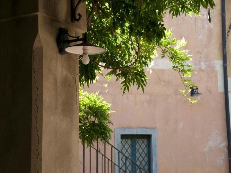 Antico Borgo image