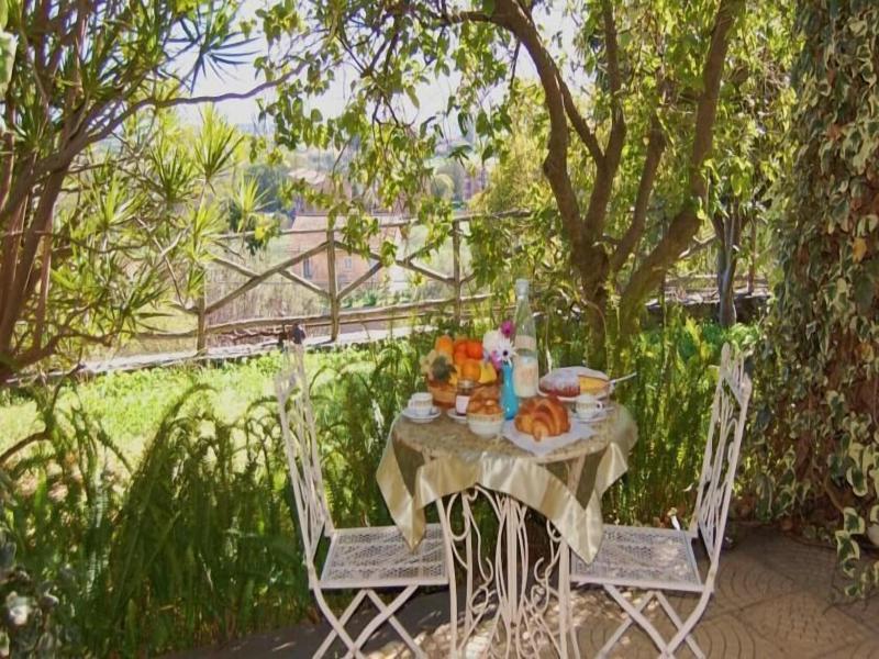 Antico Borgo image