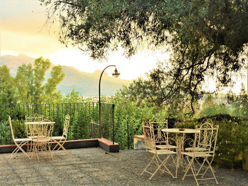 Antico Borgo image