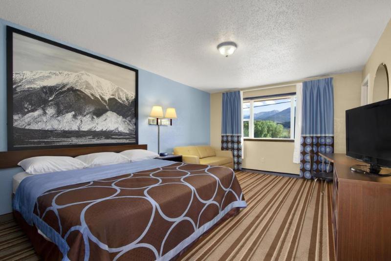 Super 8 by Wyndham Salida image