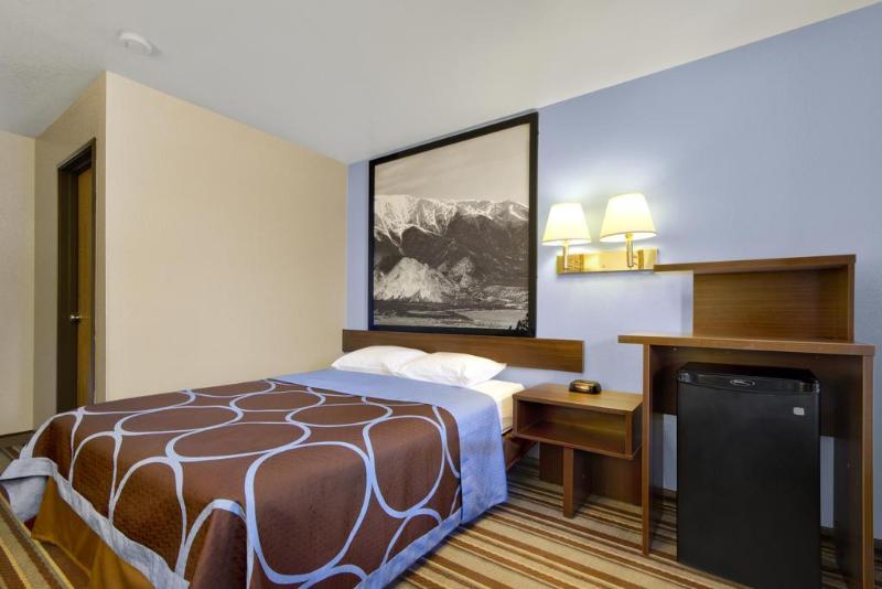 Super 8 by Wyndham Salida image