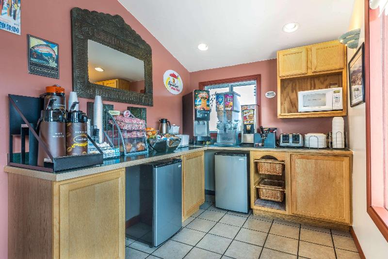 Super 8 by Wyndham Salida image