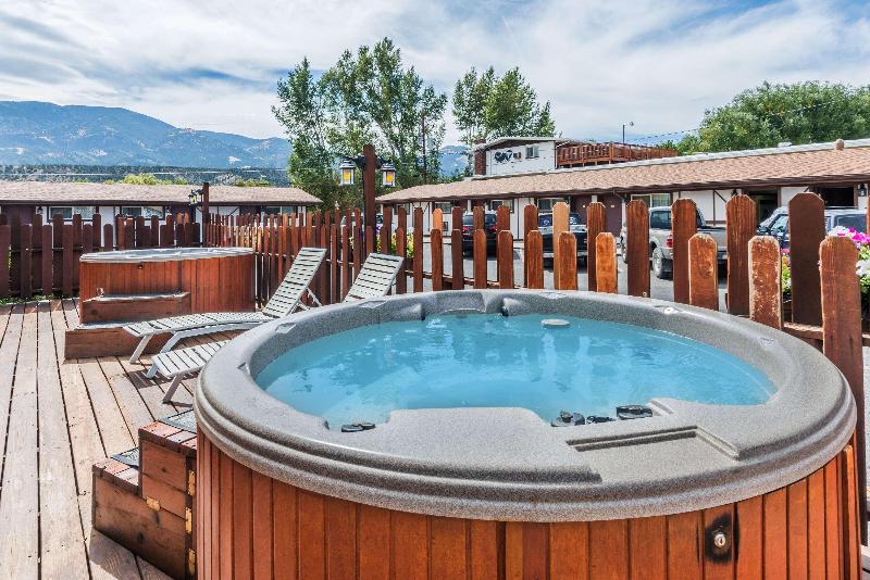 Super 8 by Wyndham Salida image