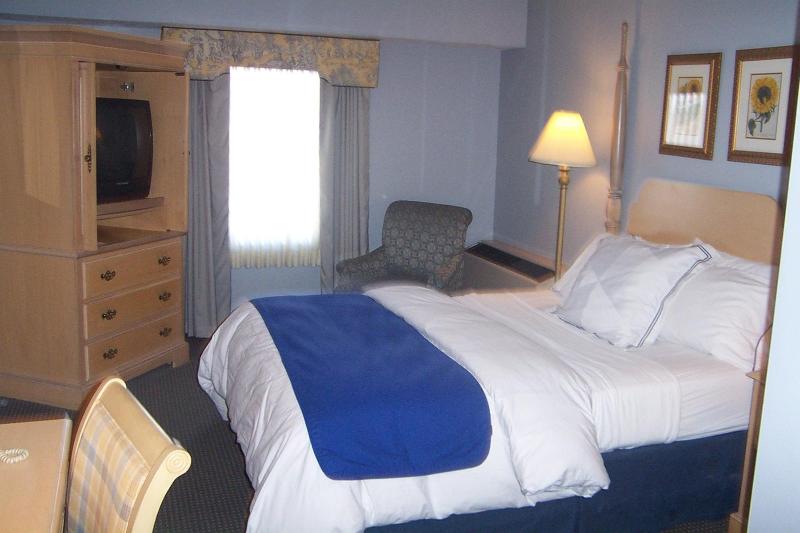Bristol Harbor Inn image