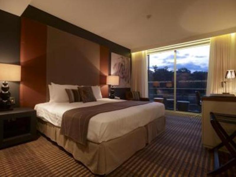 Lakeside Hotel & Conference Centre image