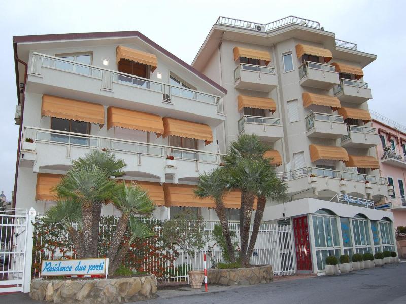 Residence Dei Due Porti image