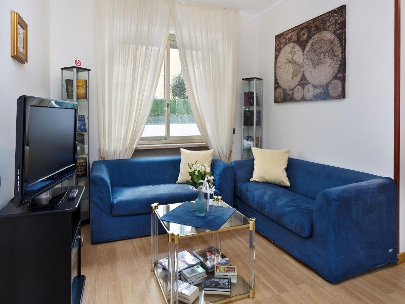 Residence Dei Due Porti image