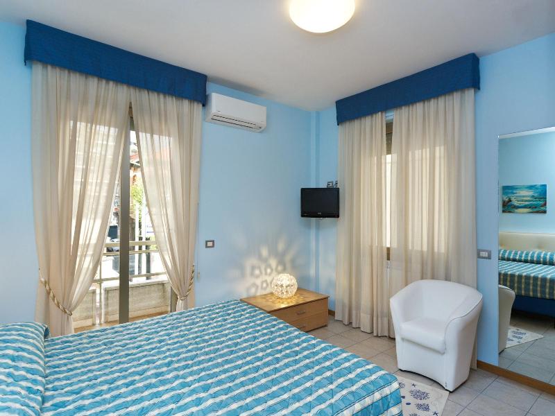 Residence Dei Due Porti image