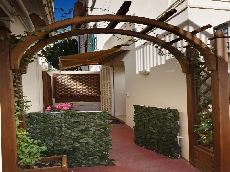 Residence Dei Due Porti image