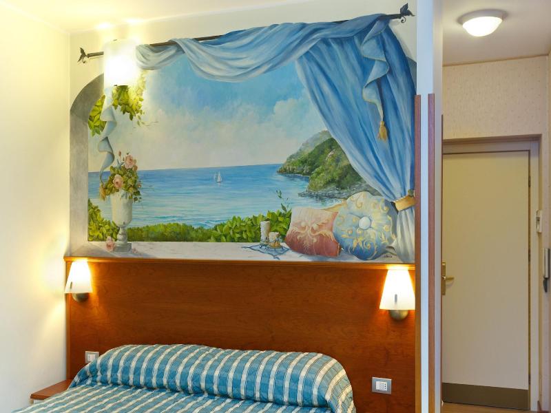 Residence Dei Due Porti image