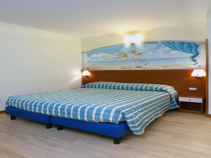 Residence Dei Due Porti image