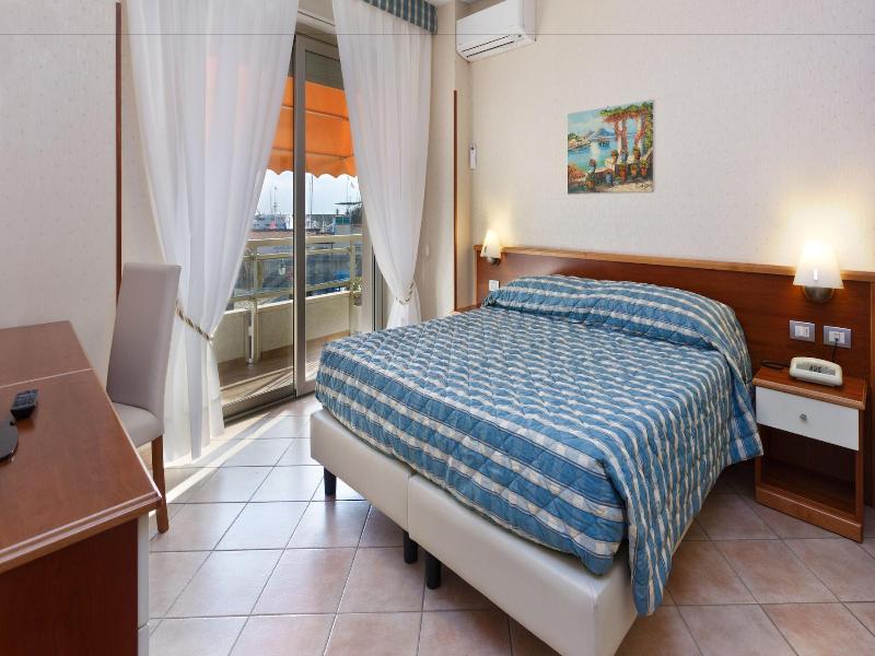 Residence Dei Due Porti image