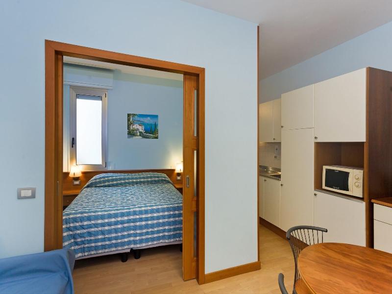 Residence Dei Due Porti image