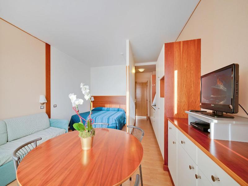 Residence Dei Due Porti image