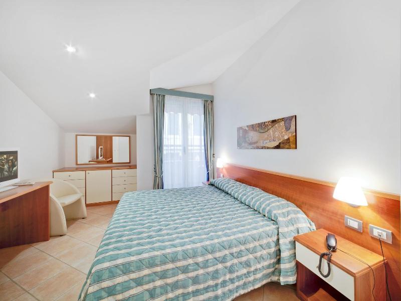 Residence Dei Due Porti image