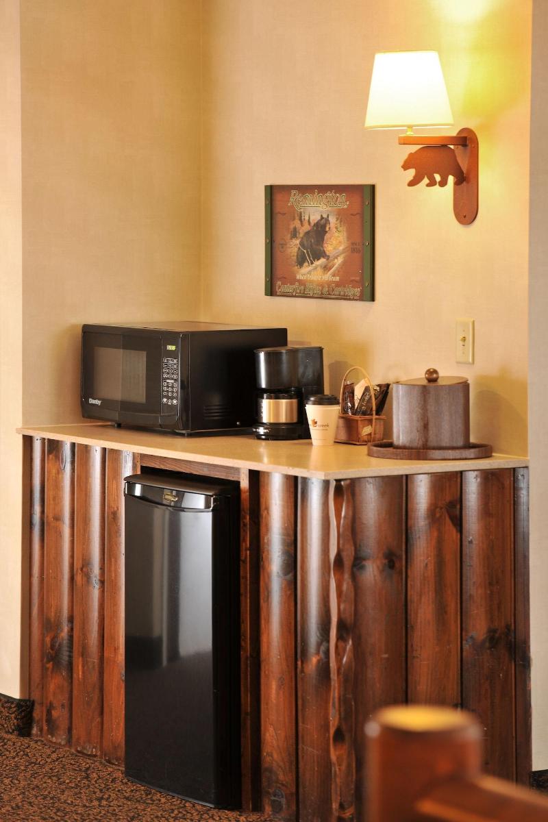 Stoney Creek Inn image