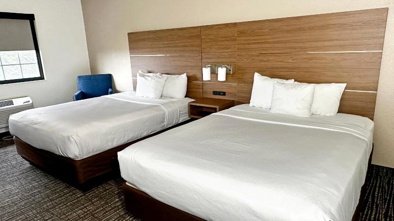Estherville Hot​​el & Suites image