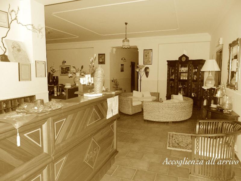 Hotel Oasi image