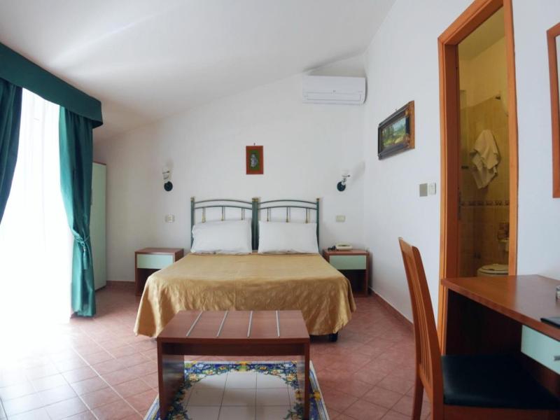 New Hotel Sonia image