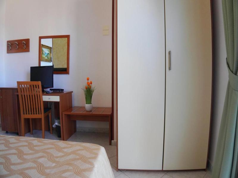 New Hotel Sonia image