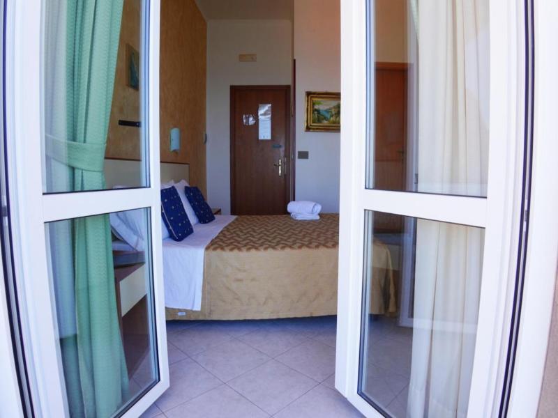 New Hotel Sonia image