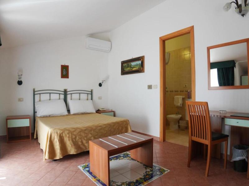 New Hotel Sonia image
