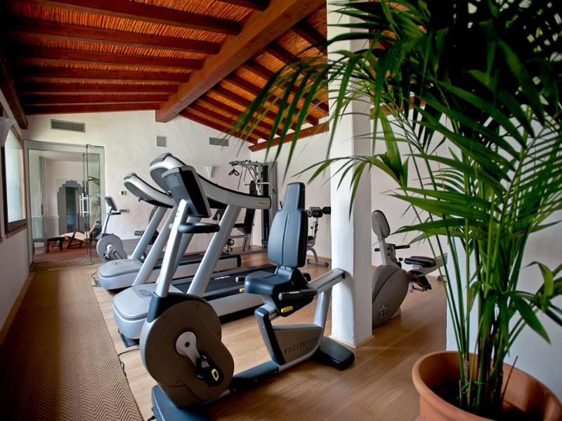 Nora Club Hotel image