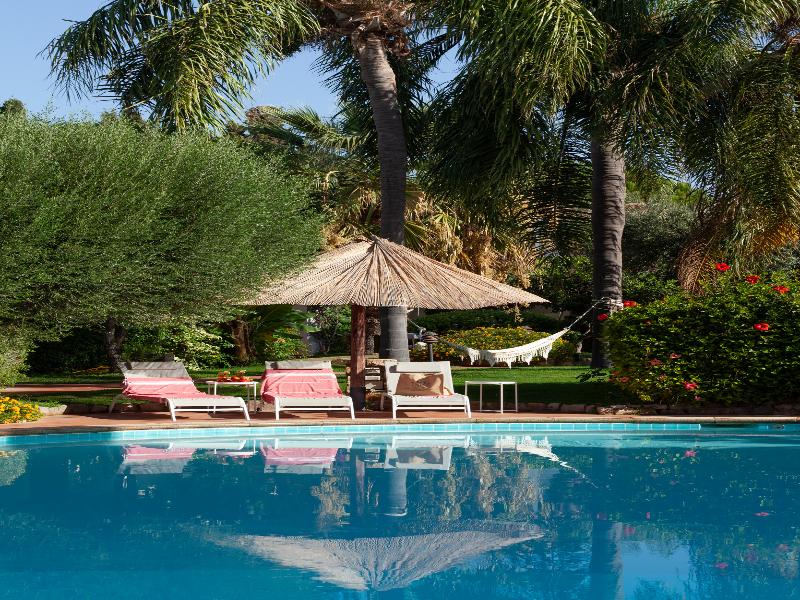 Nora Club Hotel image