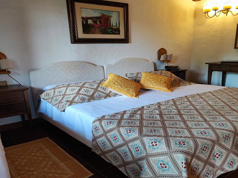 Nora Club Hotel image