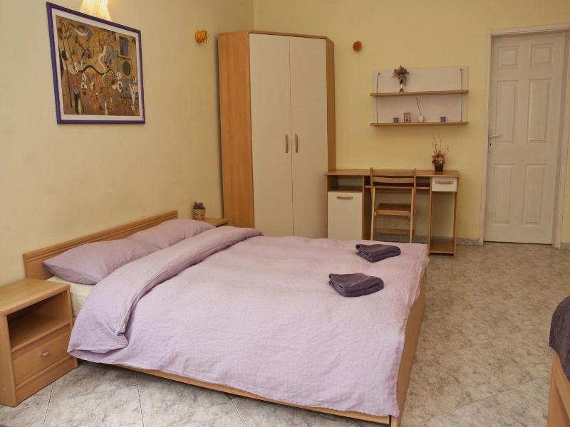 Hostel Mostel image