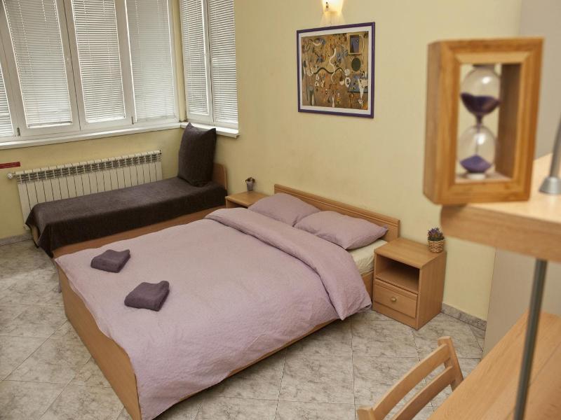 Hostel Mostel image