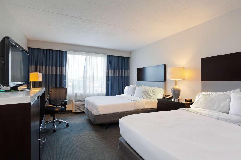 Holiday Inn Weirton-Steubenville Area photo 19