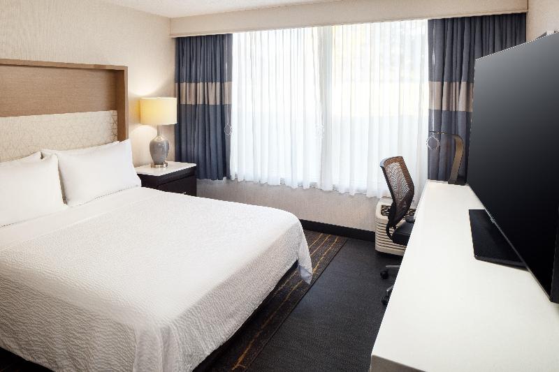 Holiday Inn Weirton-Steubenville Area image