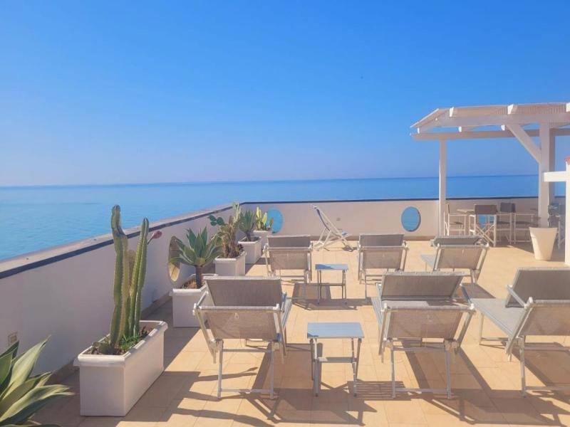 Acquamarina image