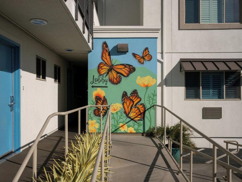 Marin Suites Hotel image