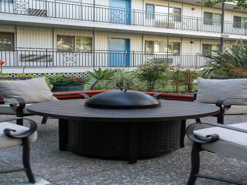 Marin Suites Hotel image