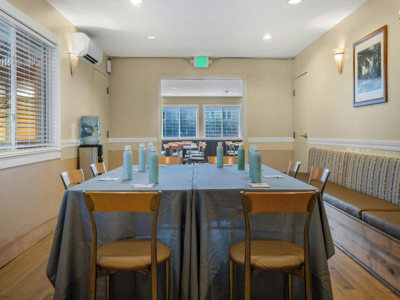 Marin Suites Hotel image