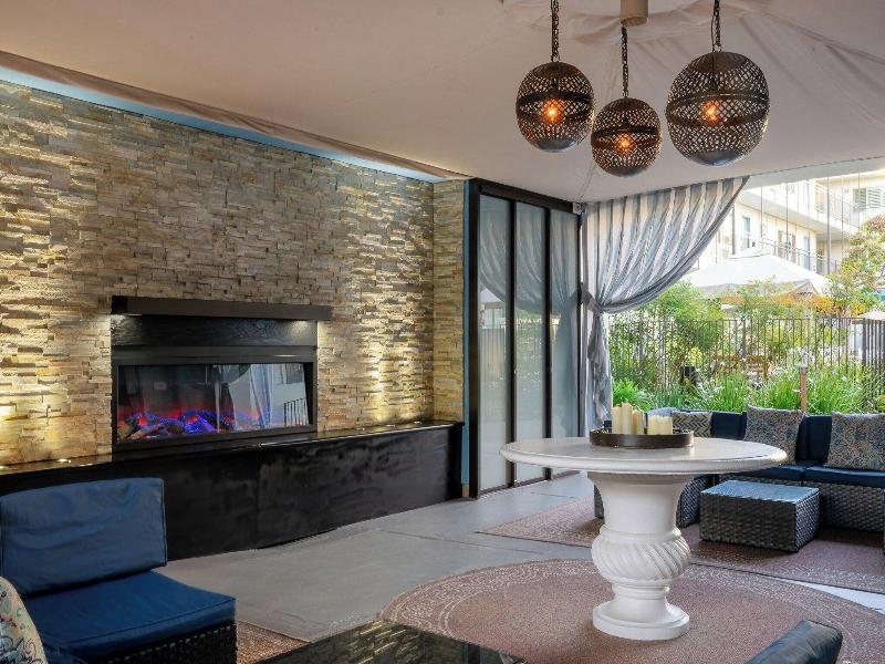 Marin Suites Hotel image