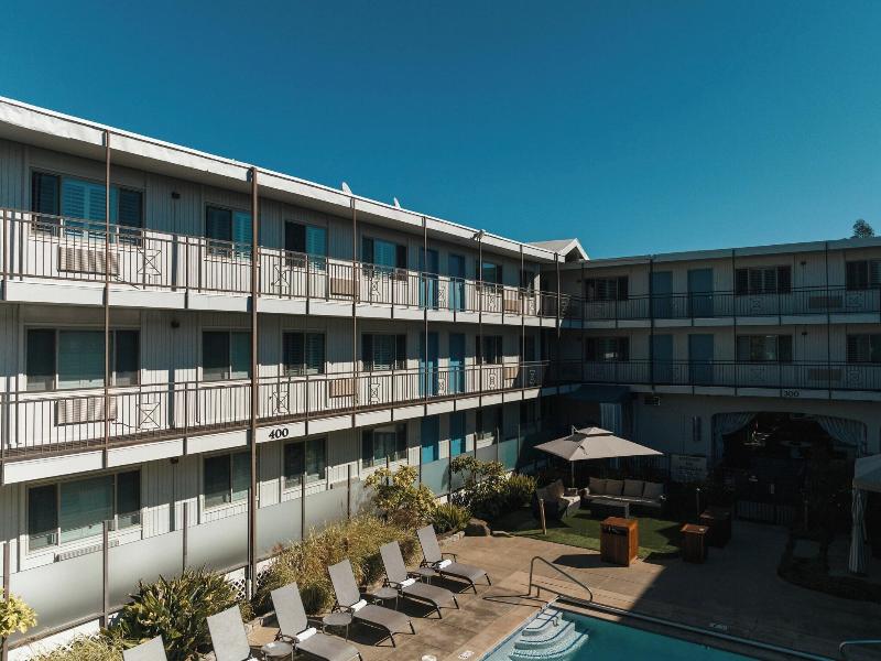 Marin Suites Hotel image