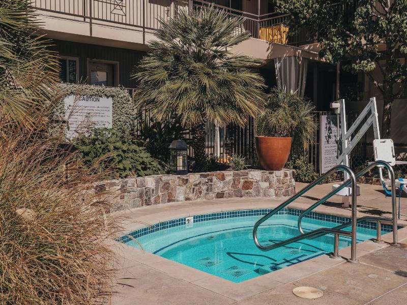 Marin Suites Hotel image