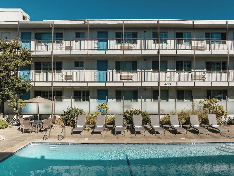 Marin Suites Hotel image