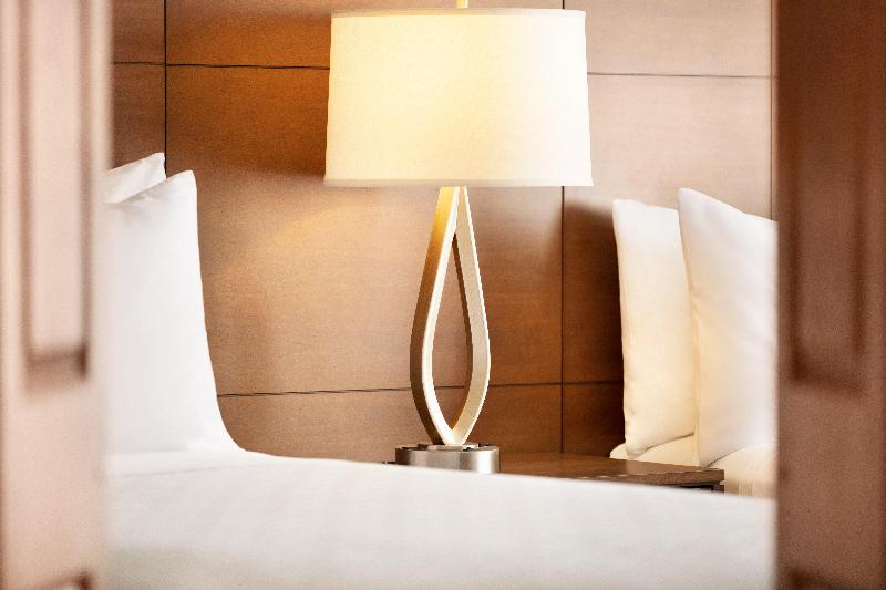 Staybridge Suites Fort Wayne image