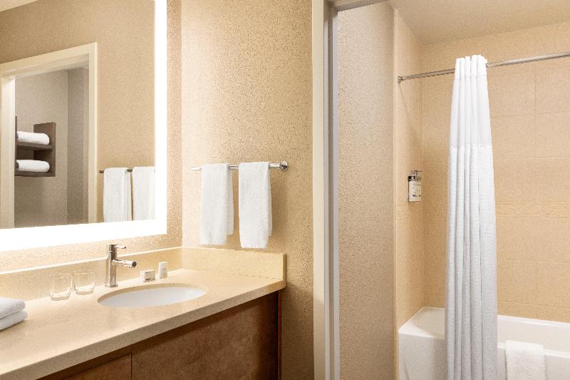 Staybridge Suites Fort Wayne image