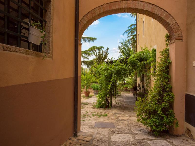 Torraccia di Chiusi image