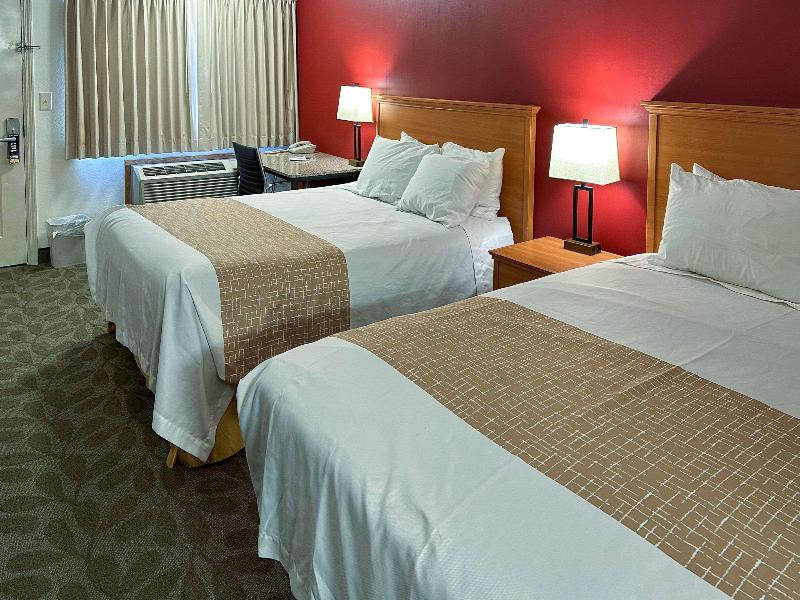 Econo Lodge Edmonds North Seattle image