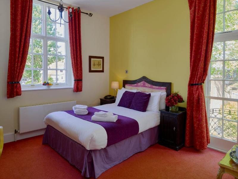 Hitchin Priory image