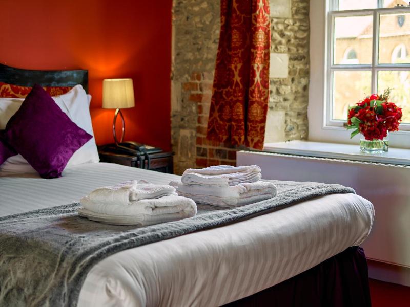 Hitchin Priory image