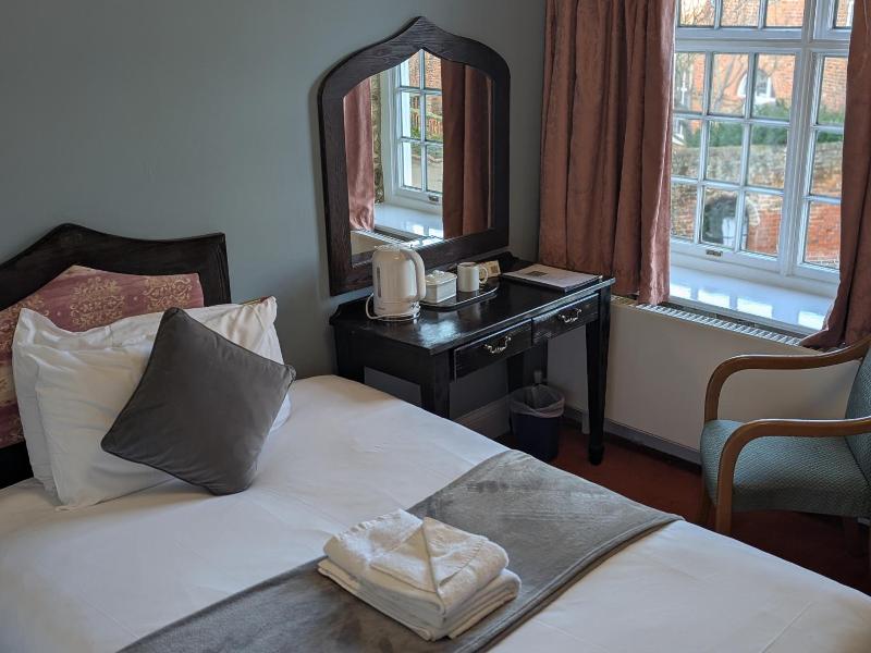 Hitchin Priory image